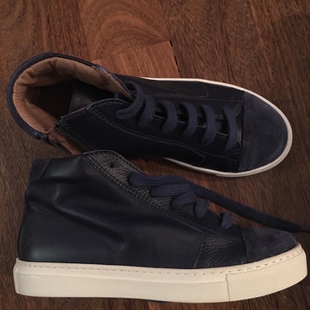 Blue leather high top sneakers boys Italy size 33